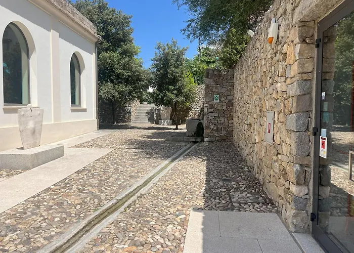 Πανσιόν Casa Ziranu Sa Domo E Su Cantaru 3*